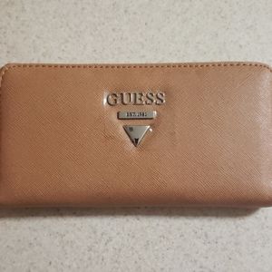 New Guess wallet